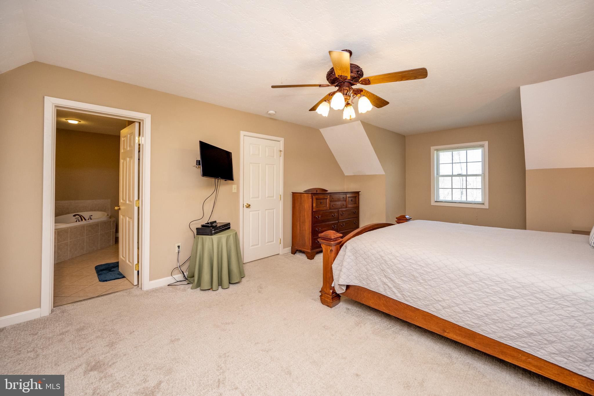 WATERFRONT GREENS - Residential