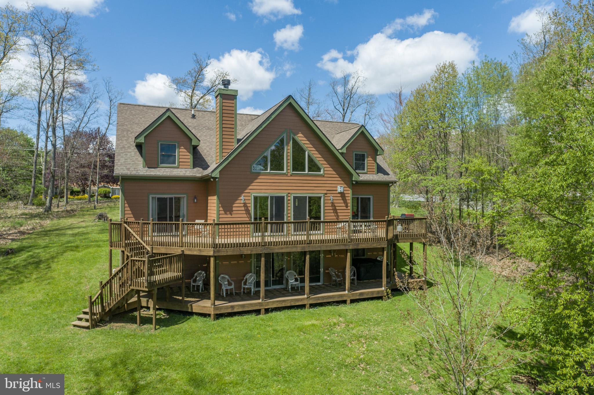 WATERFRONT GREENS - Residential