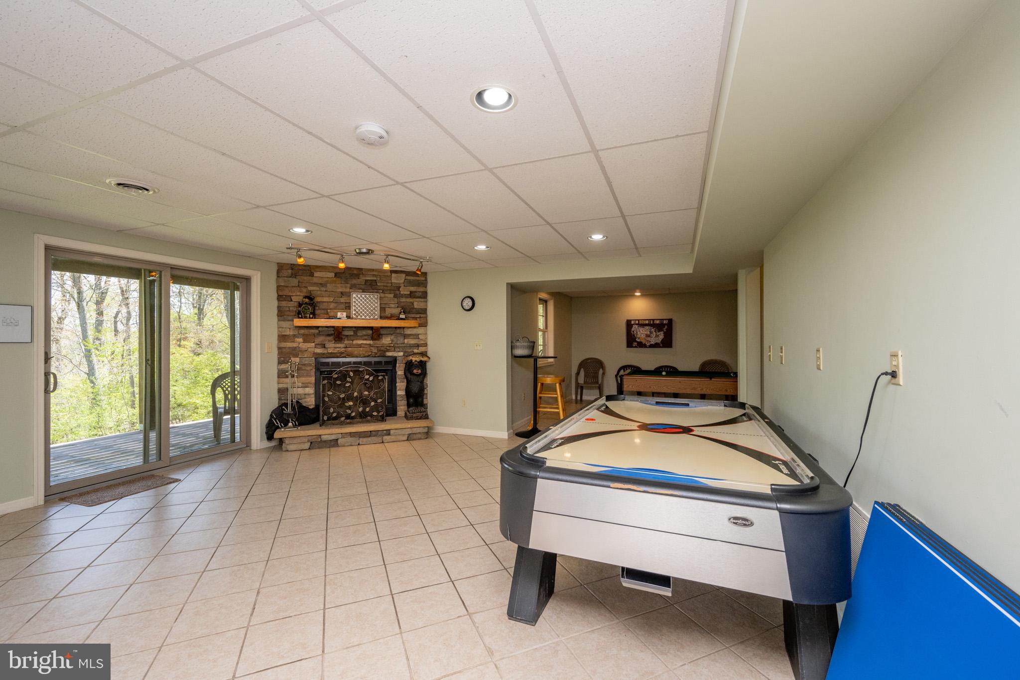 WATERFRONT GREENS - Residential