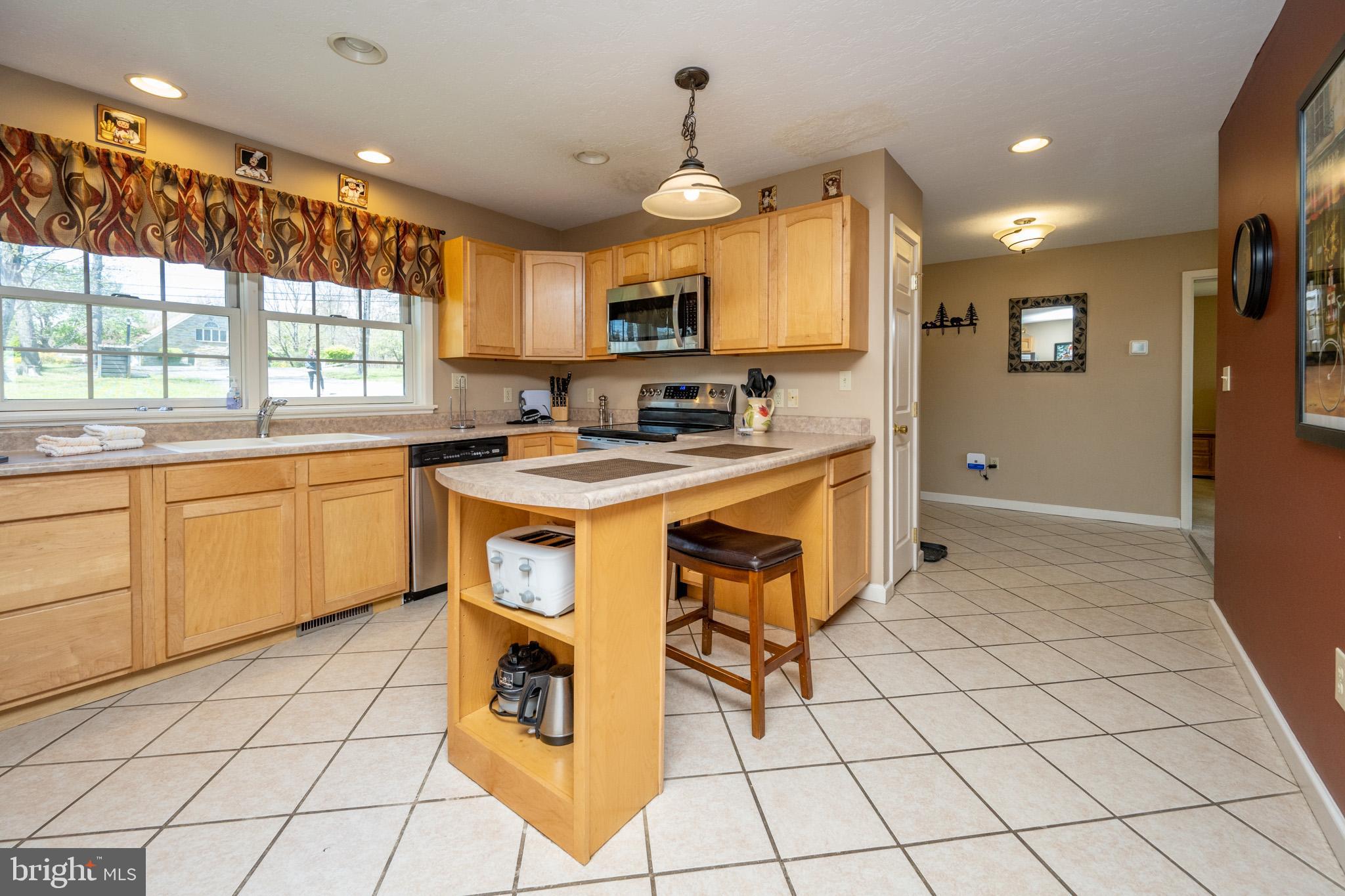 WATERFRONT GREENS - Residential