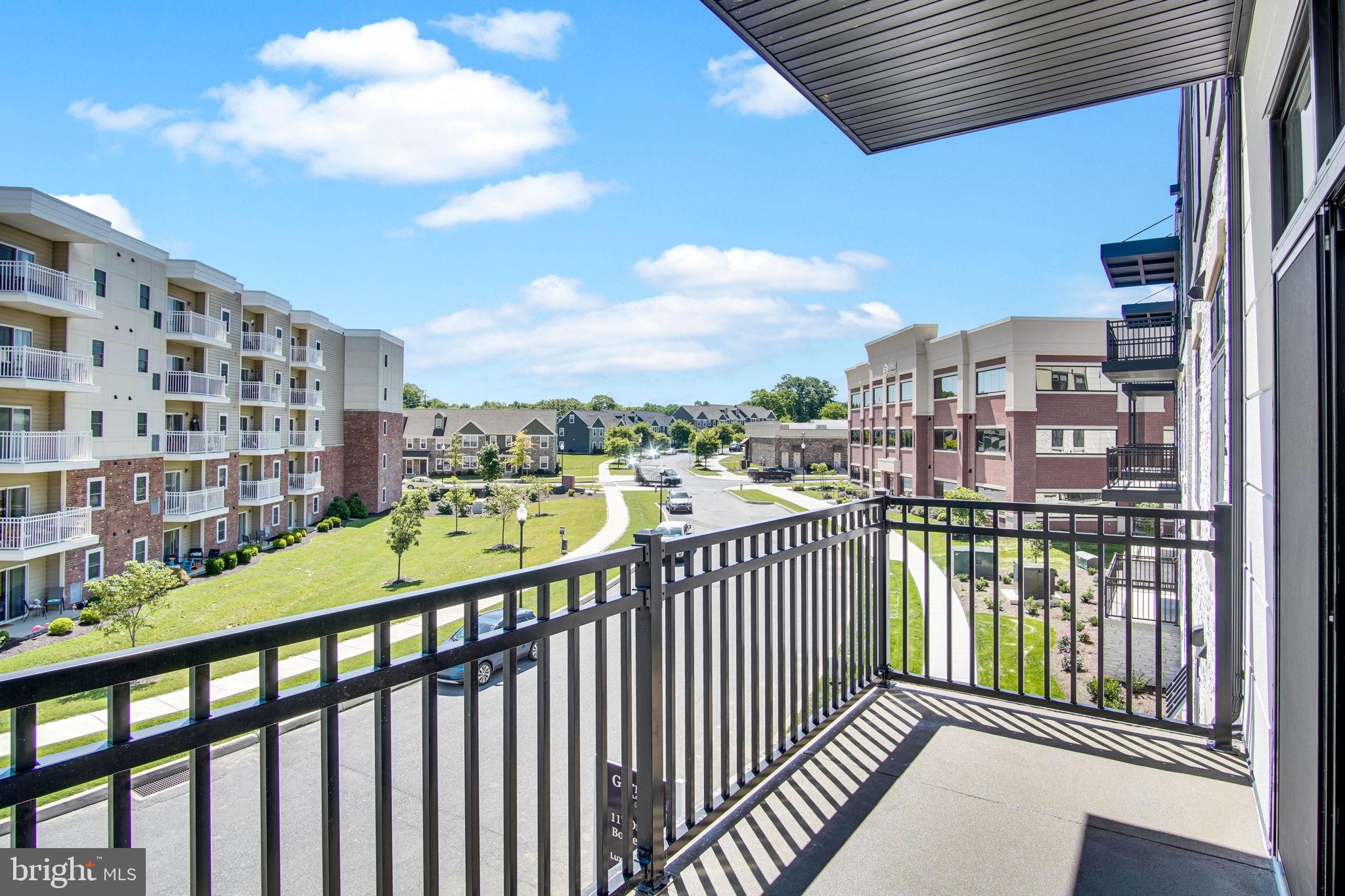117 BLACKFORD BOULEVARD 203