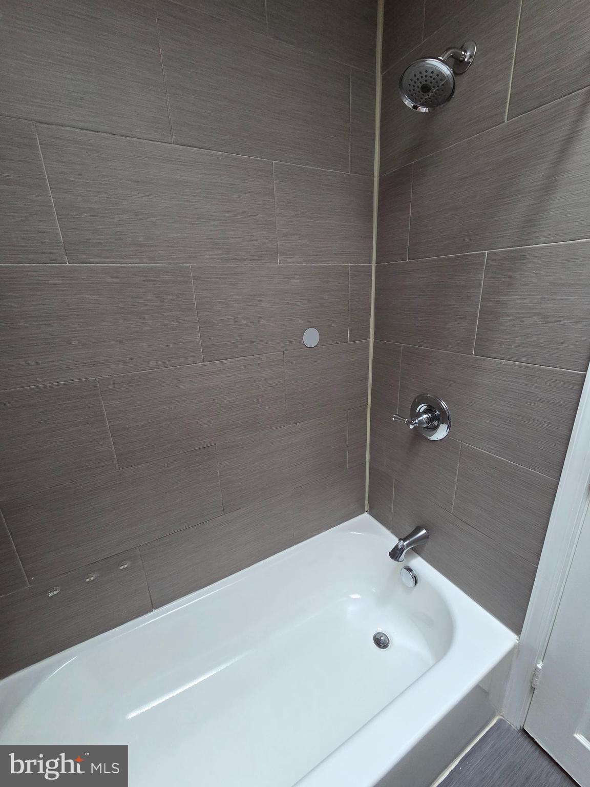 PHILMONT HEIGHTS - Residential Lease