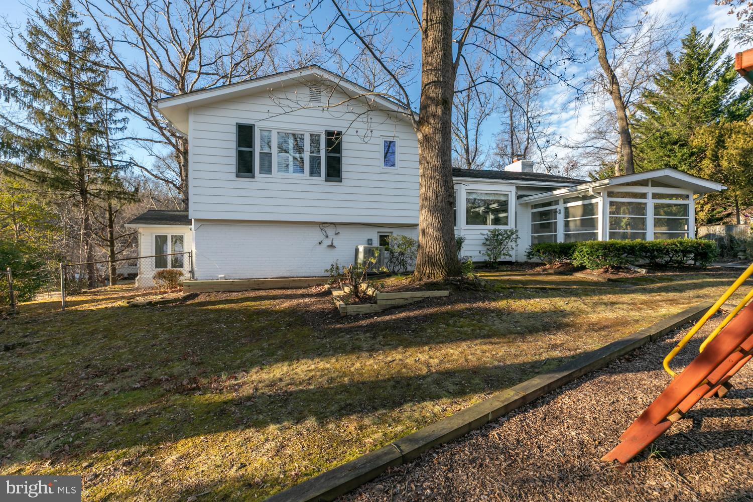 FAIRFAX COUNTRY CLUB ESTATES - Residential