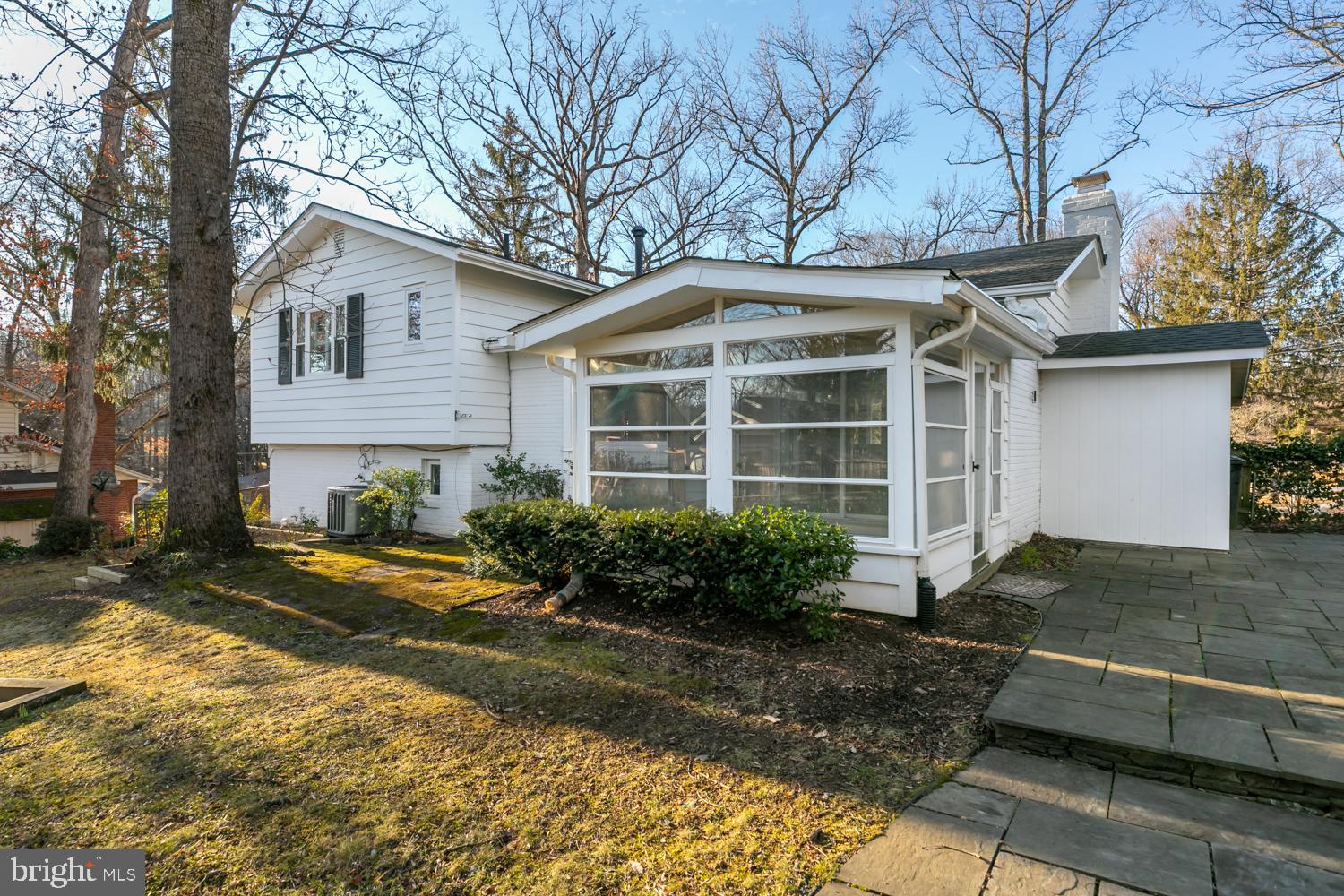 FAIRFAX COUNTRY CLUB ESTATES - Residential