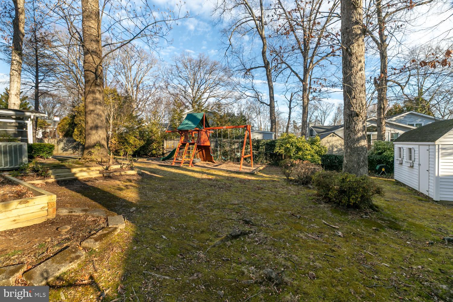 FAIRFAX COUNTRY CLUB ESTATES - Residential