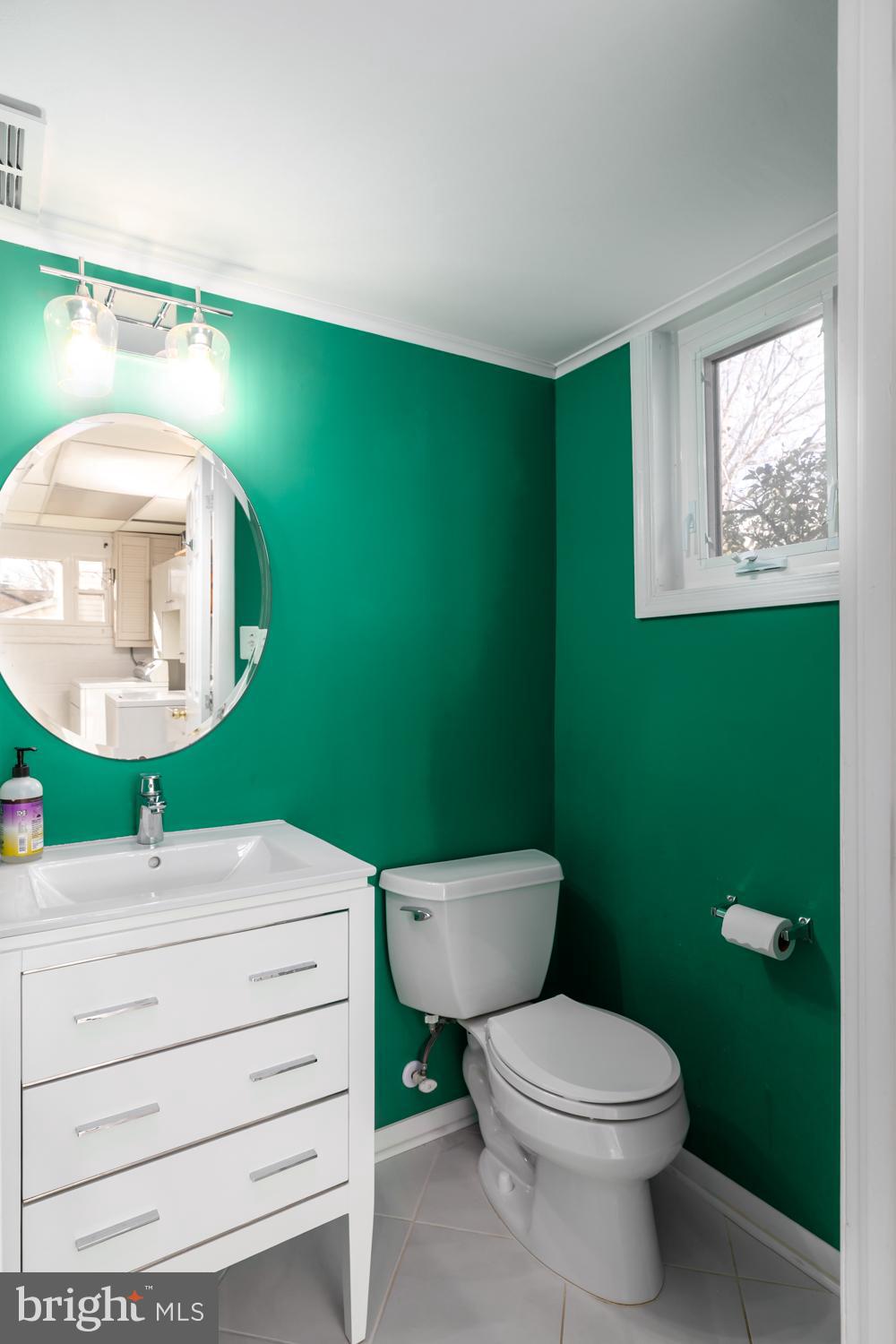 FAIRFAX COUNTRY CLUB ESTATES - Residential