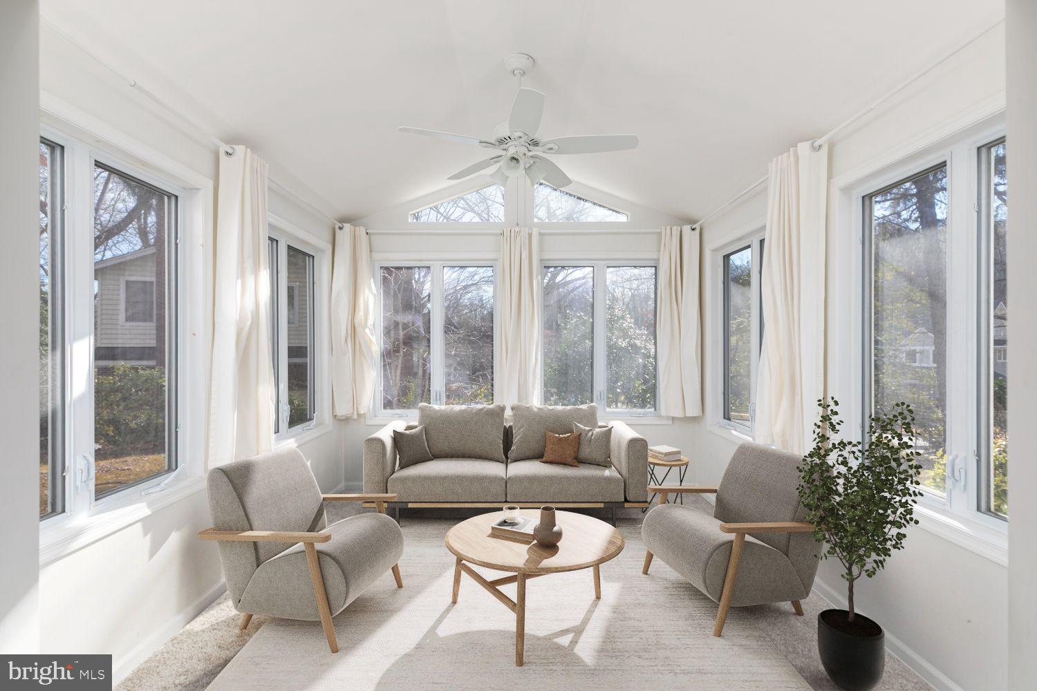 FAIRFAX COUNTRY CLUB ESTATES - Residential