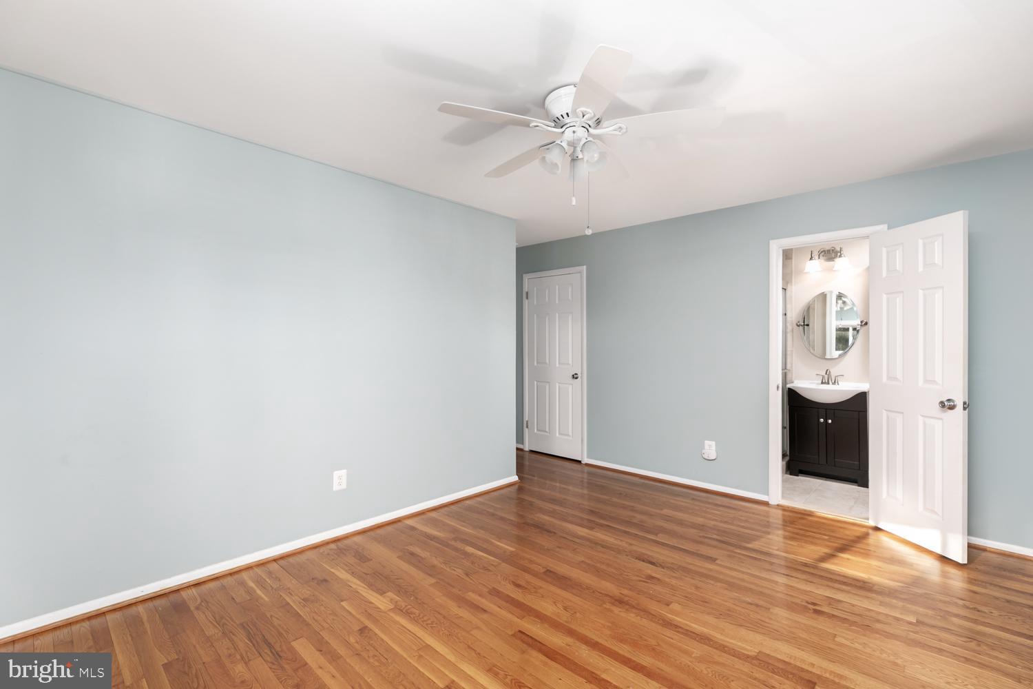 FAIRFAX COUNTRY CLUB ESTATES - Residential