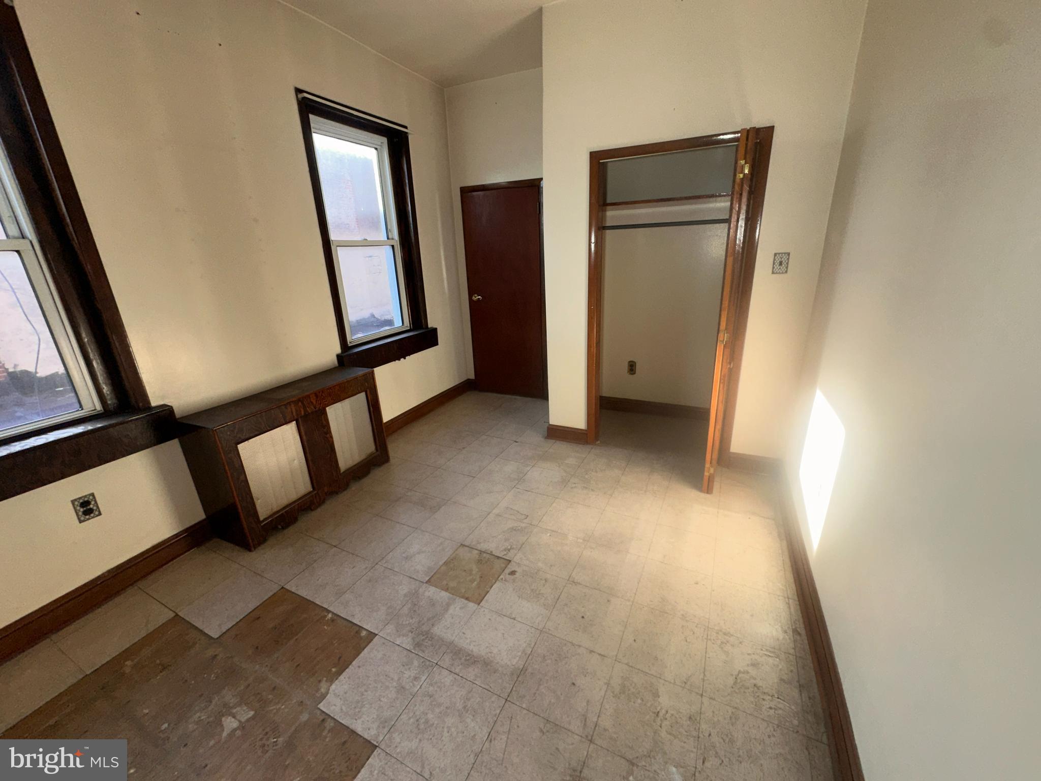 PHILADELPHIA (NORTH) - Residential