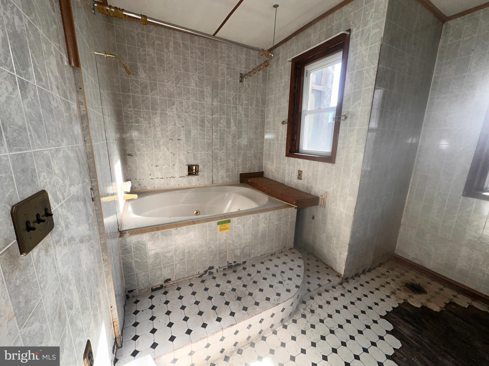 PHILADELPHIA (NORTH) - Residential