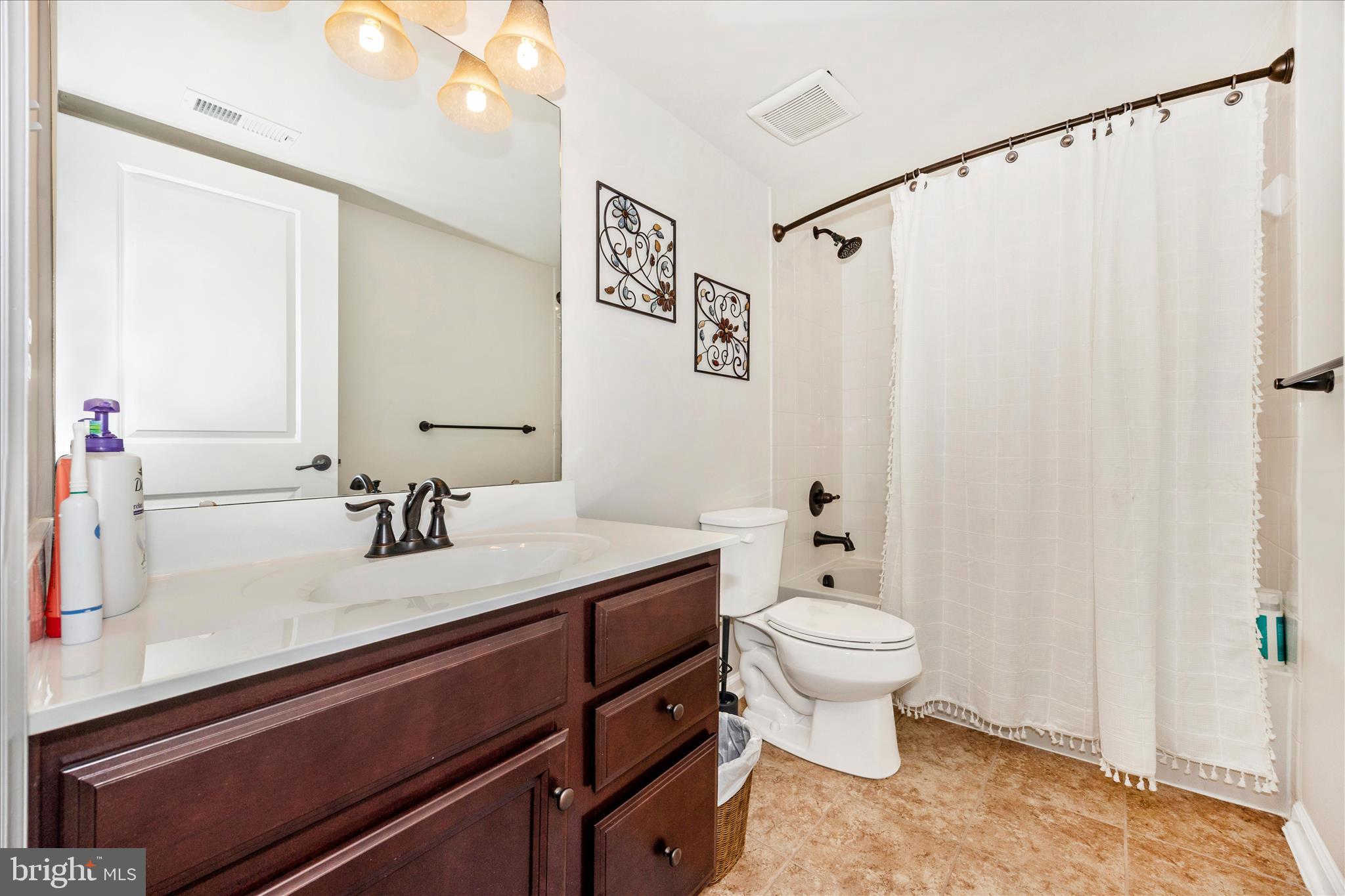 WOODBOURNE MANOR - Residential