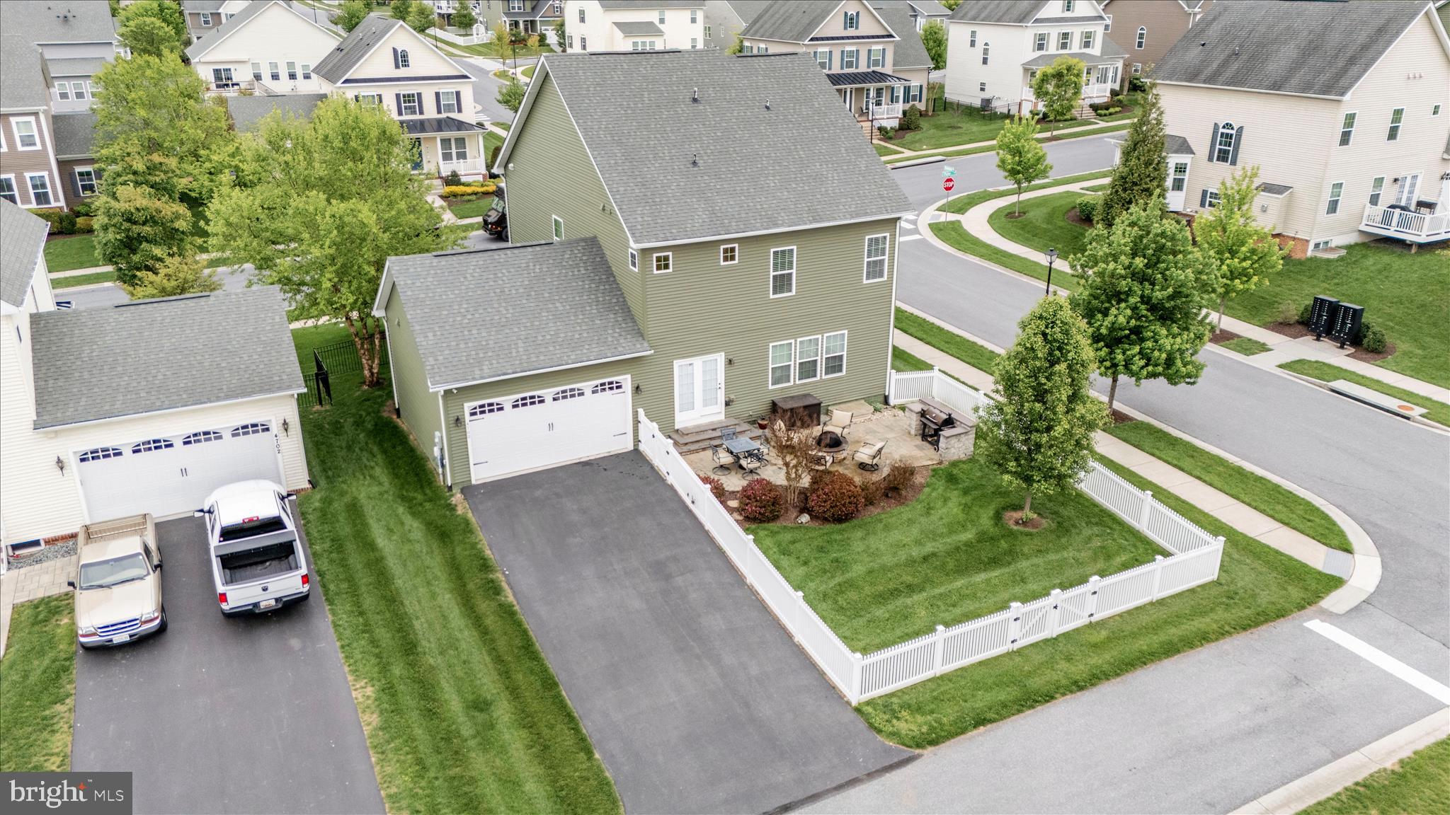 WOODBOURNE MANOR - Residential