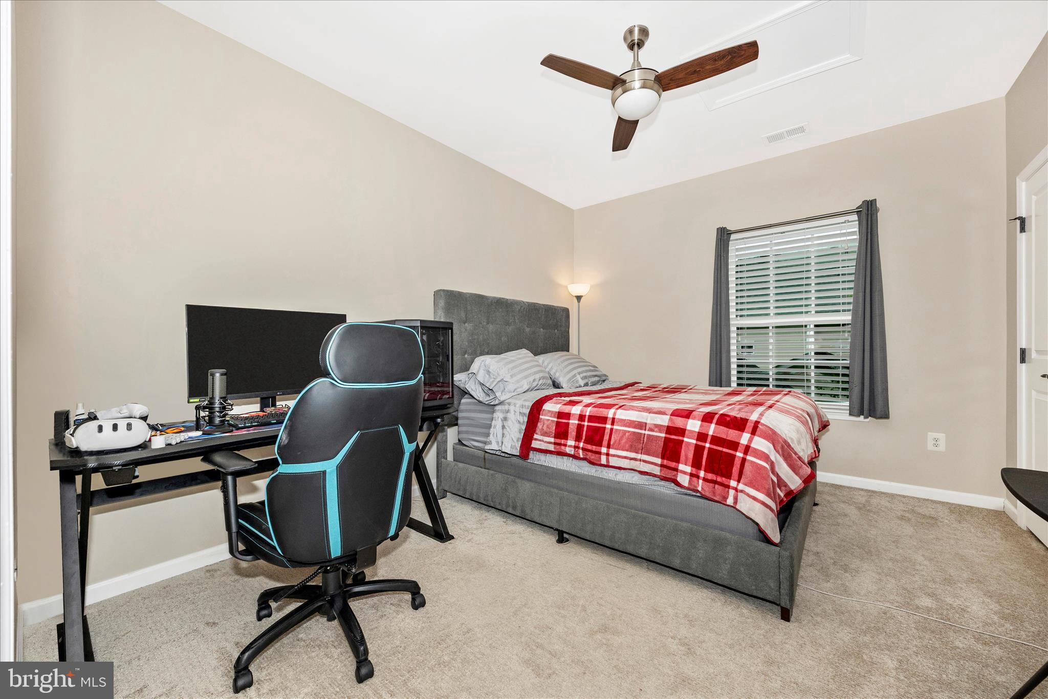 WOODBOURNE MANOR - Residential