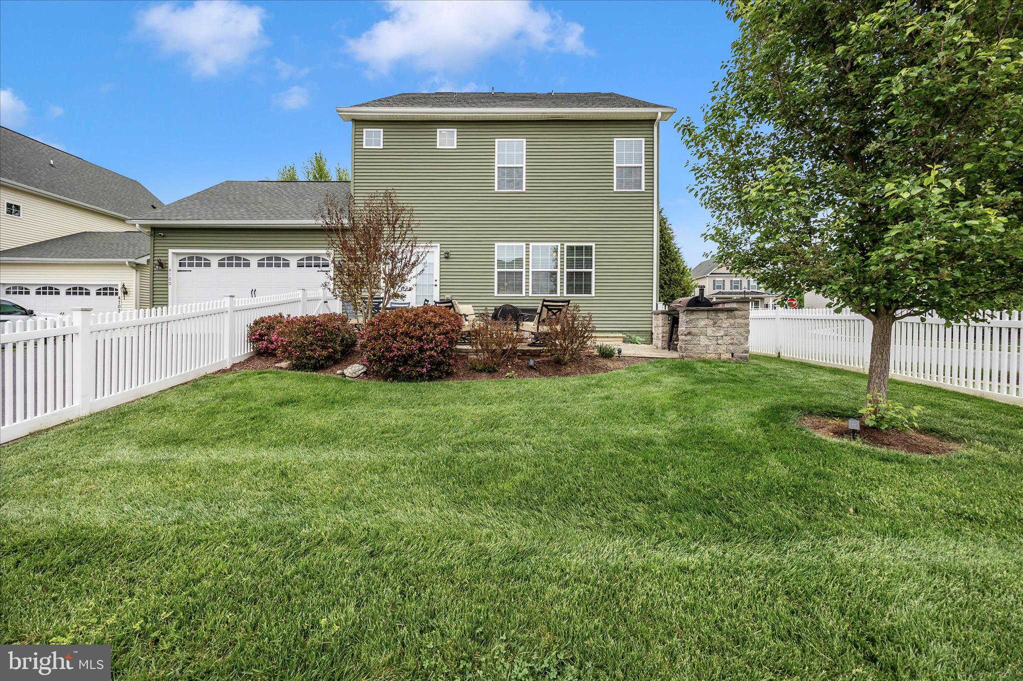 WOODBOURNE MANOR - Residential