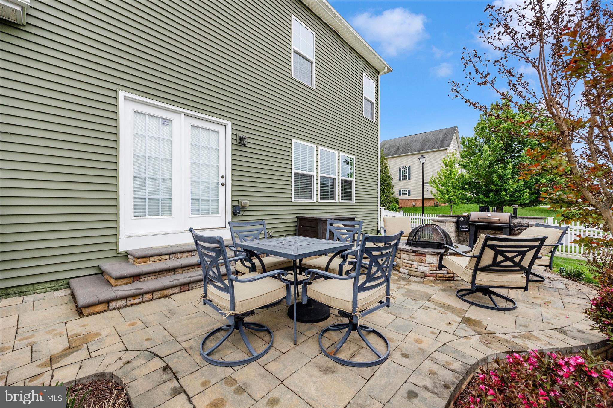 WOODBOURNE MANOR - Residential