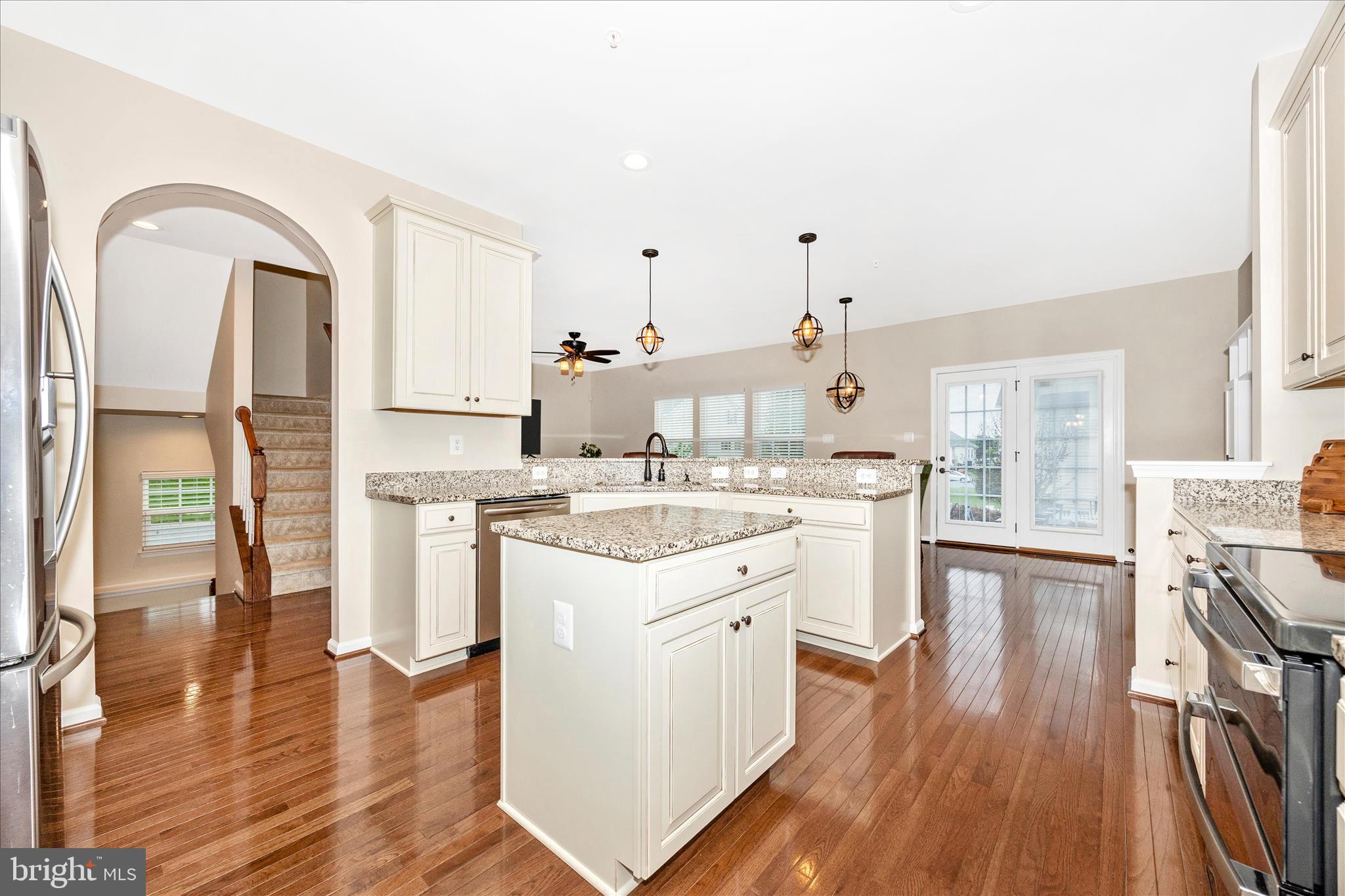 WOODBOURNE MANOR - Residential