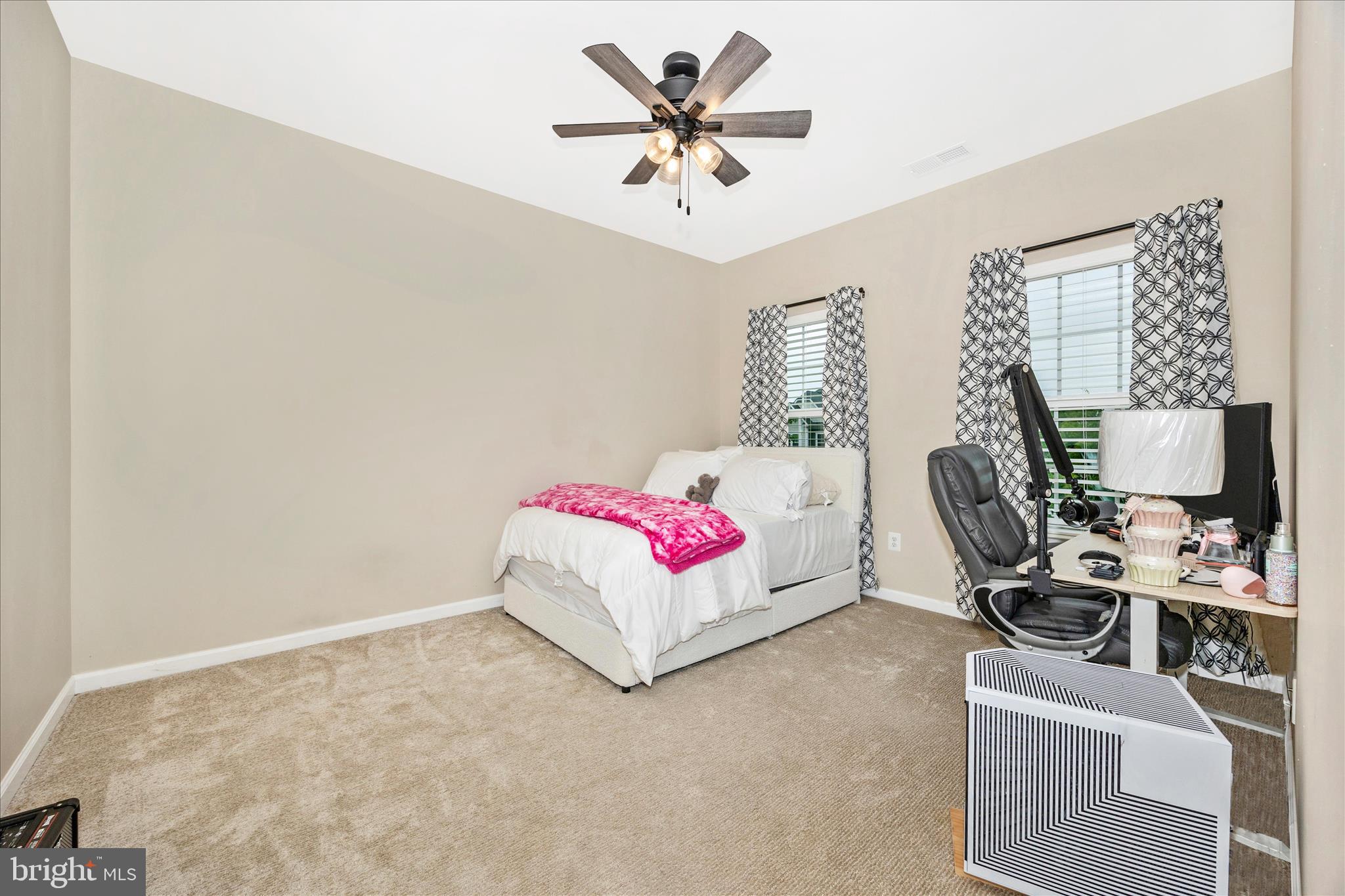 WOODBOURNE MANOR - Residential