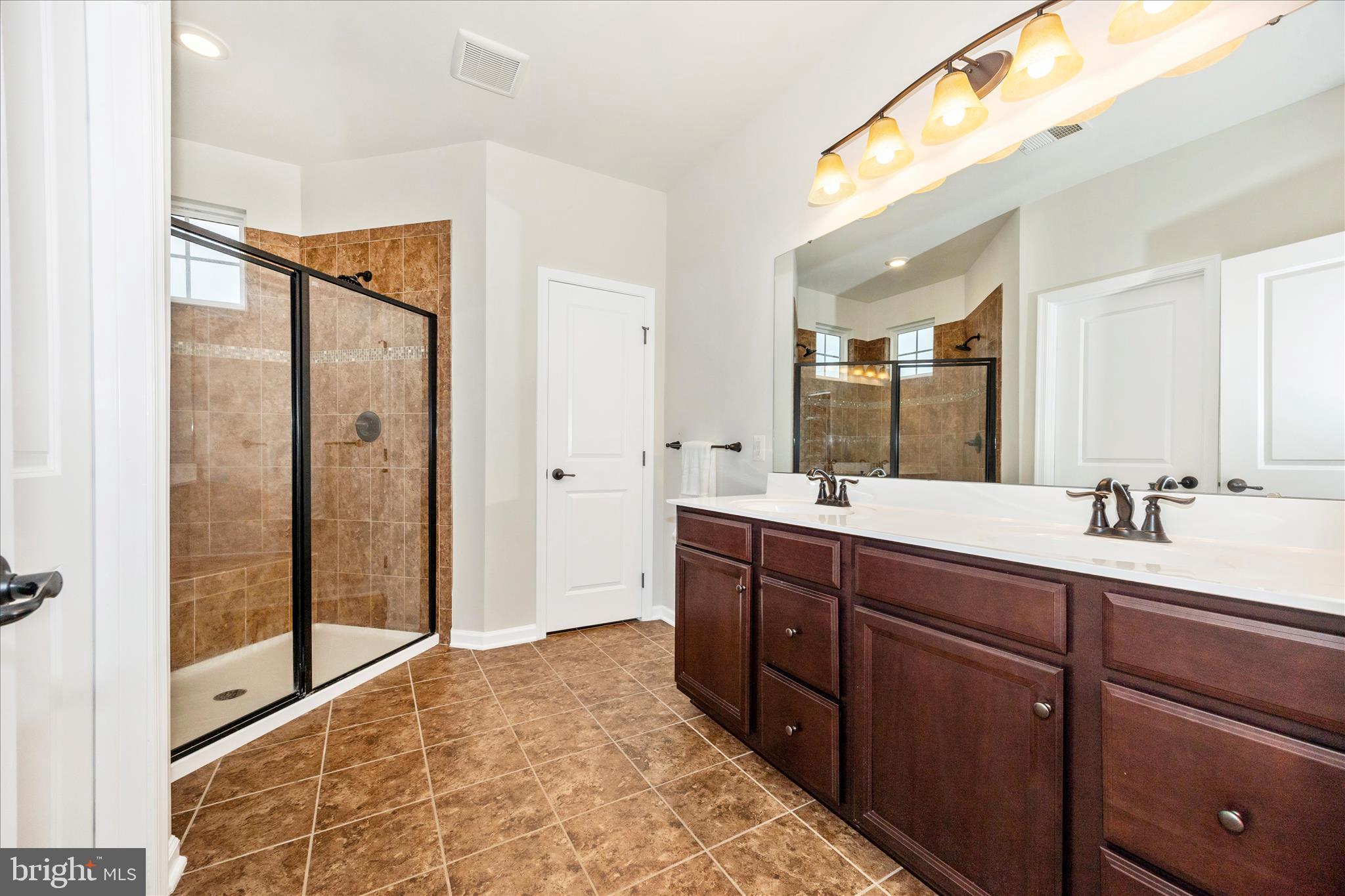 WOODBOURNE MANOR - Residential