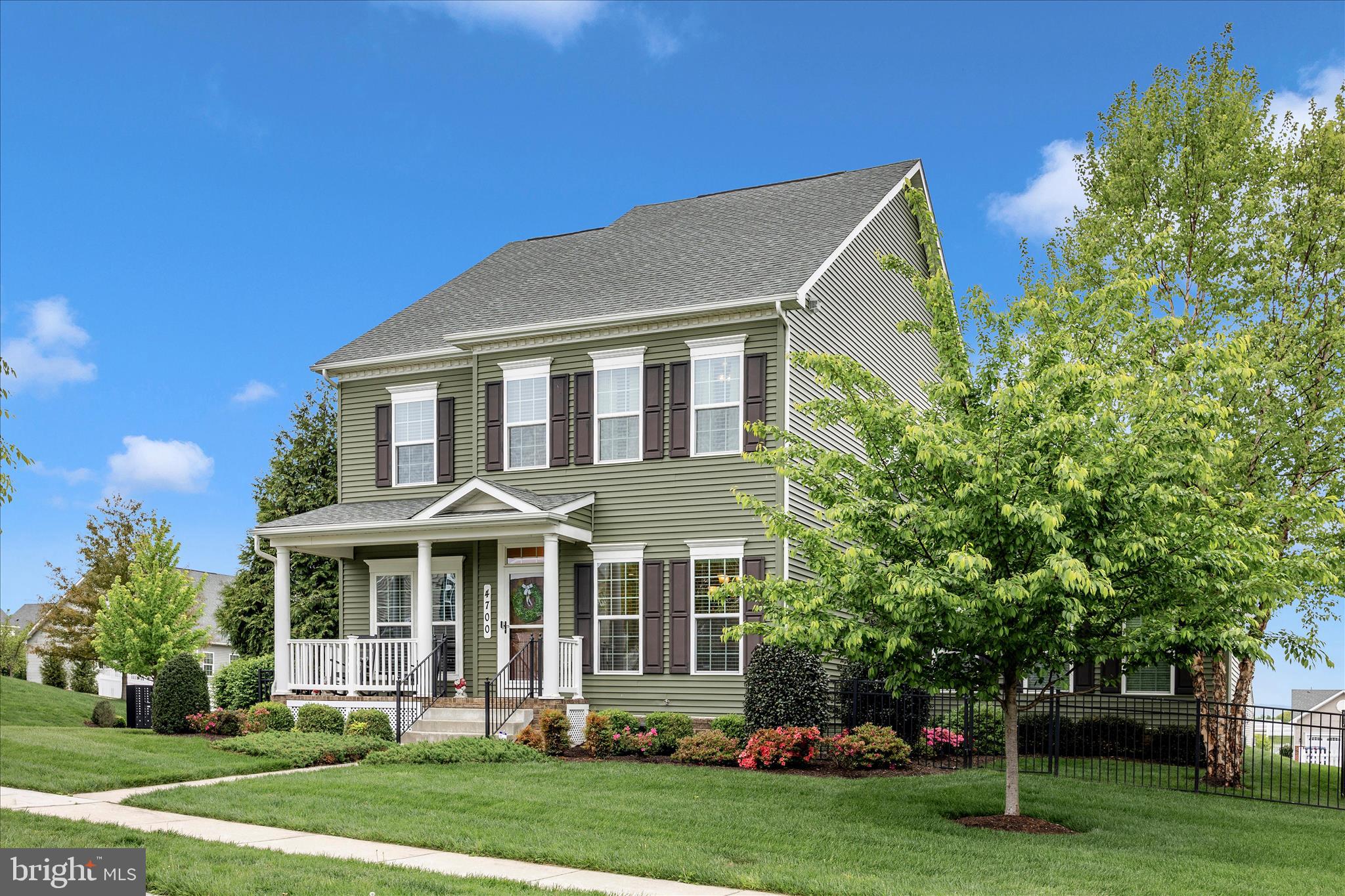 WOODBOURNE MANOR - Residential