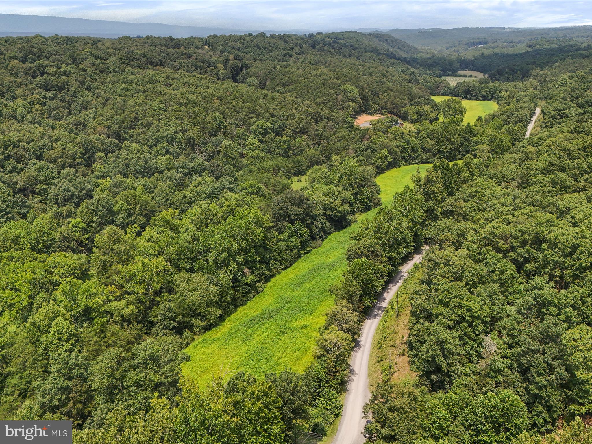 SLIM CHANCE ACRES - Land