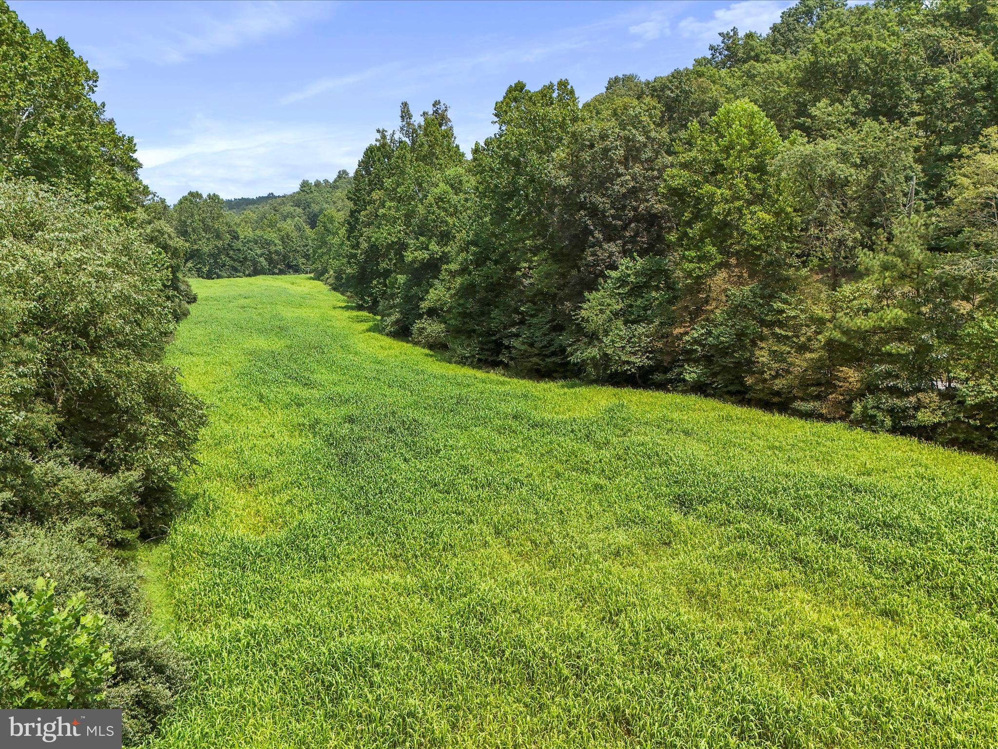 SLIM CHANCE ACRES - Land