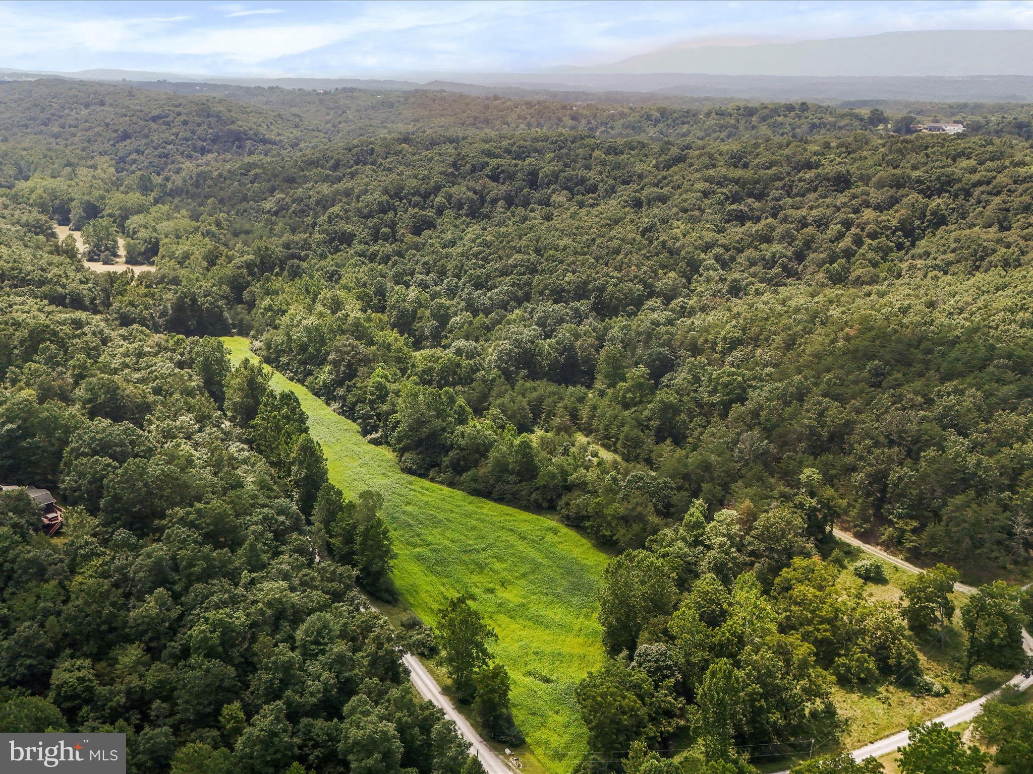 SLIM CHANCE ACRES - Land