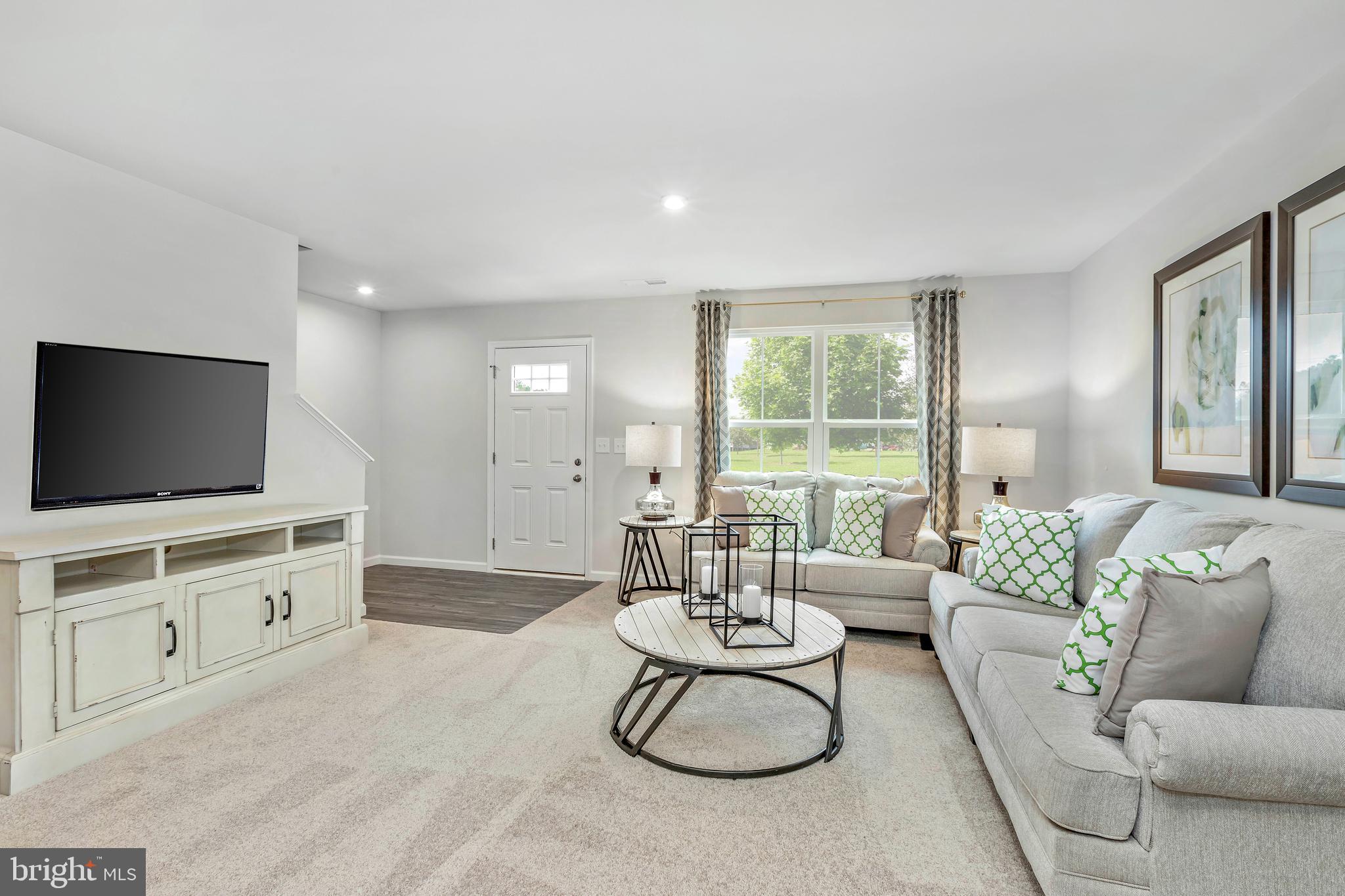 LOT 20 MUTUAL DRIVE