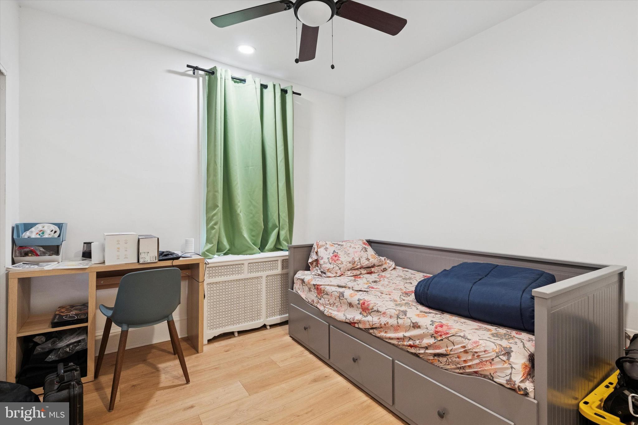 PORT RICHMOND - Residential