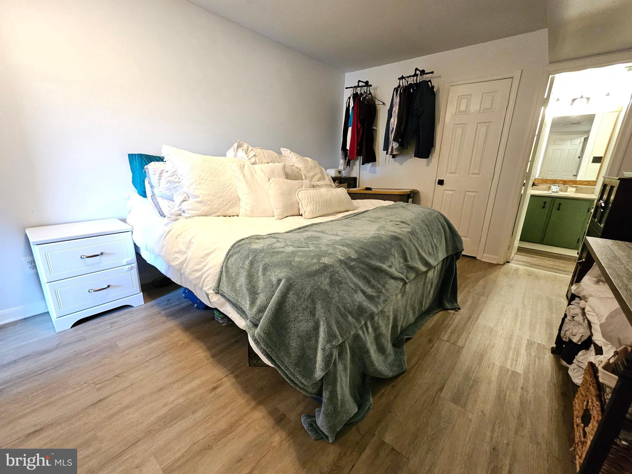 SARATOGA SPRINGS - Residential