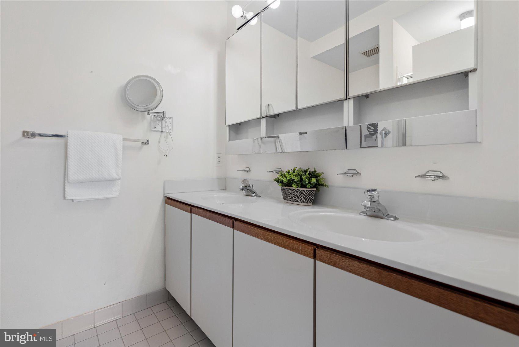 MAYS CHAPEL - Residential