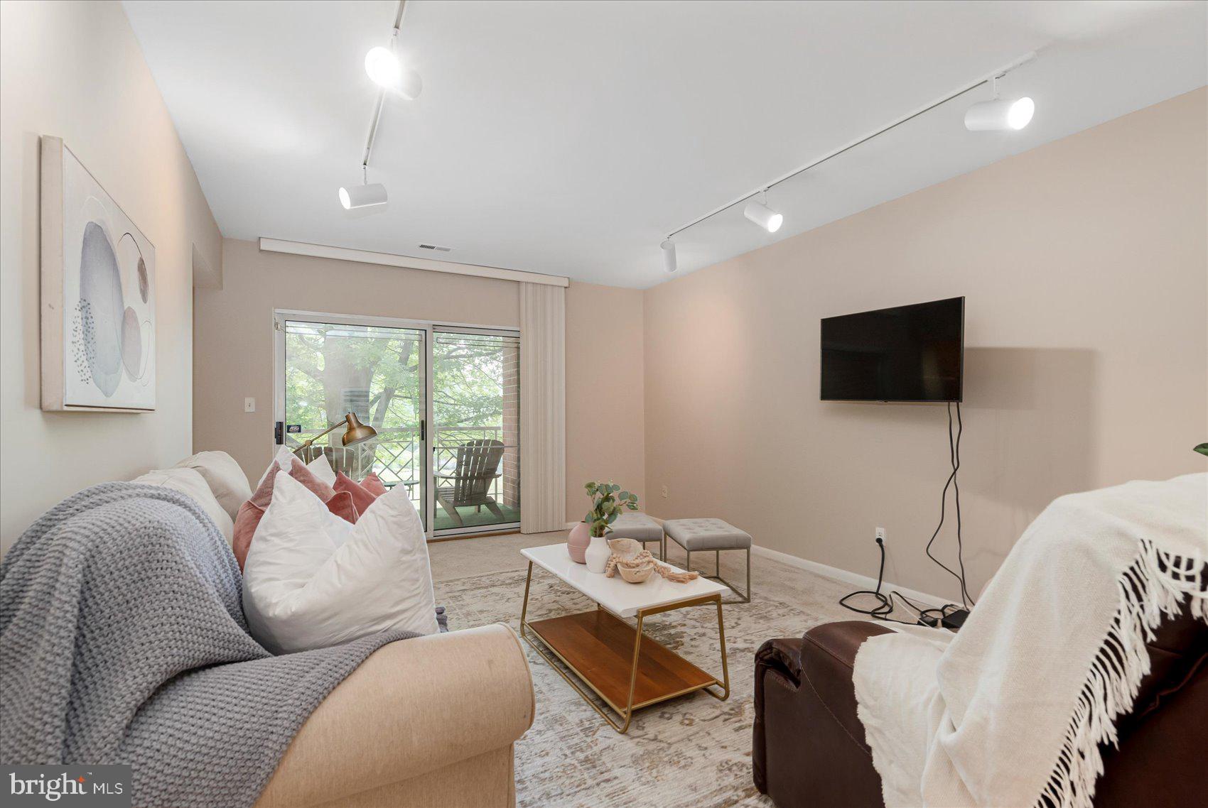 MAYS CHAPEL - Residential