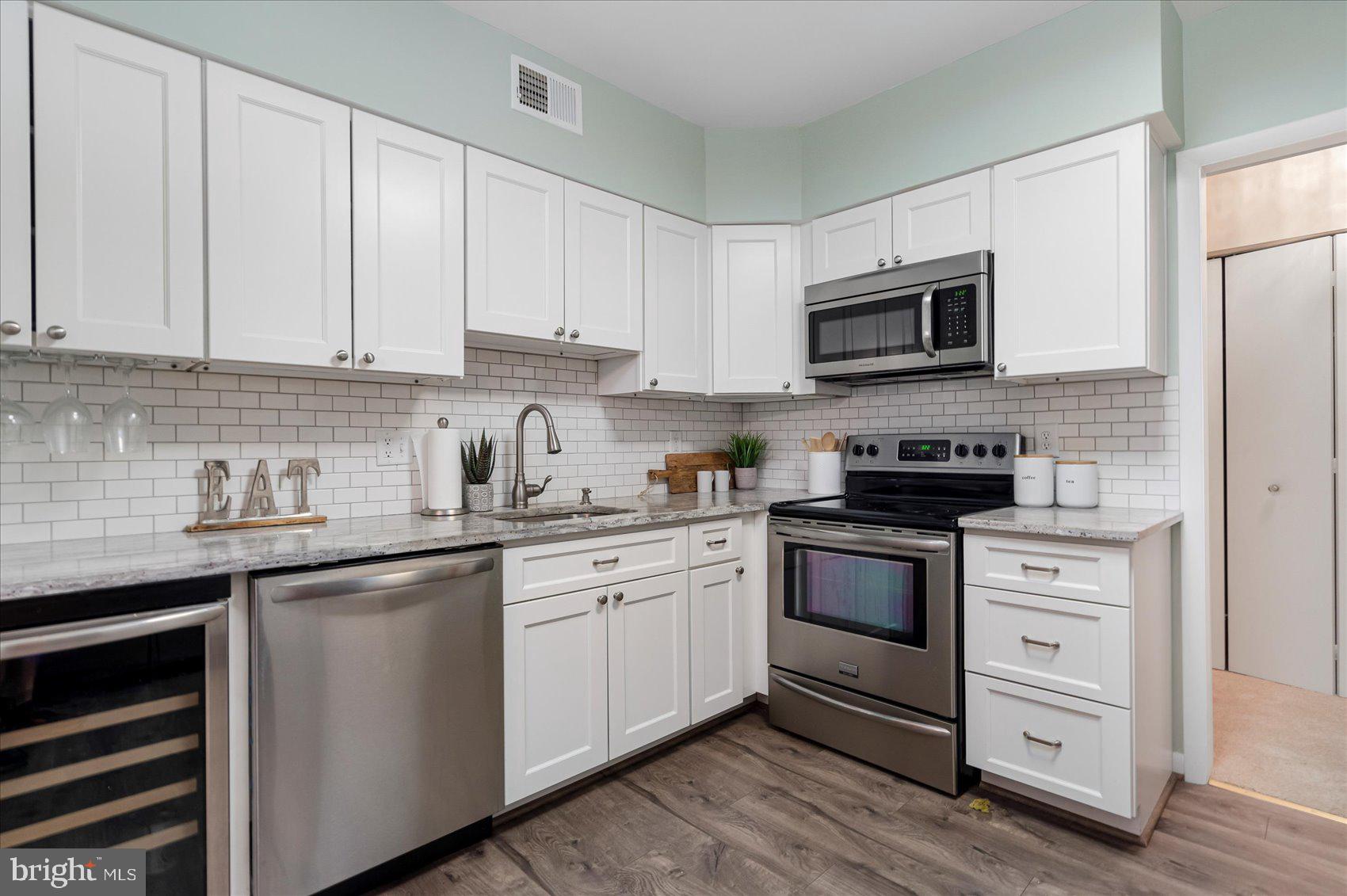 MAYS CHAPEL - Residential