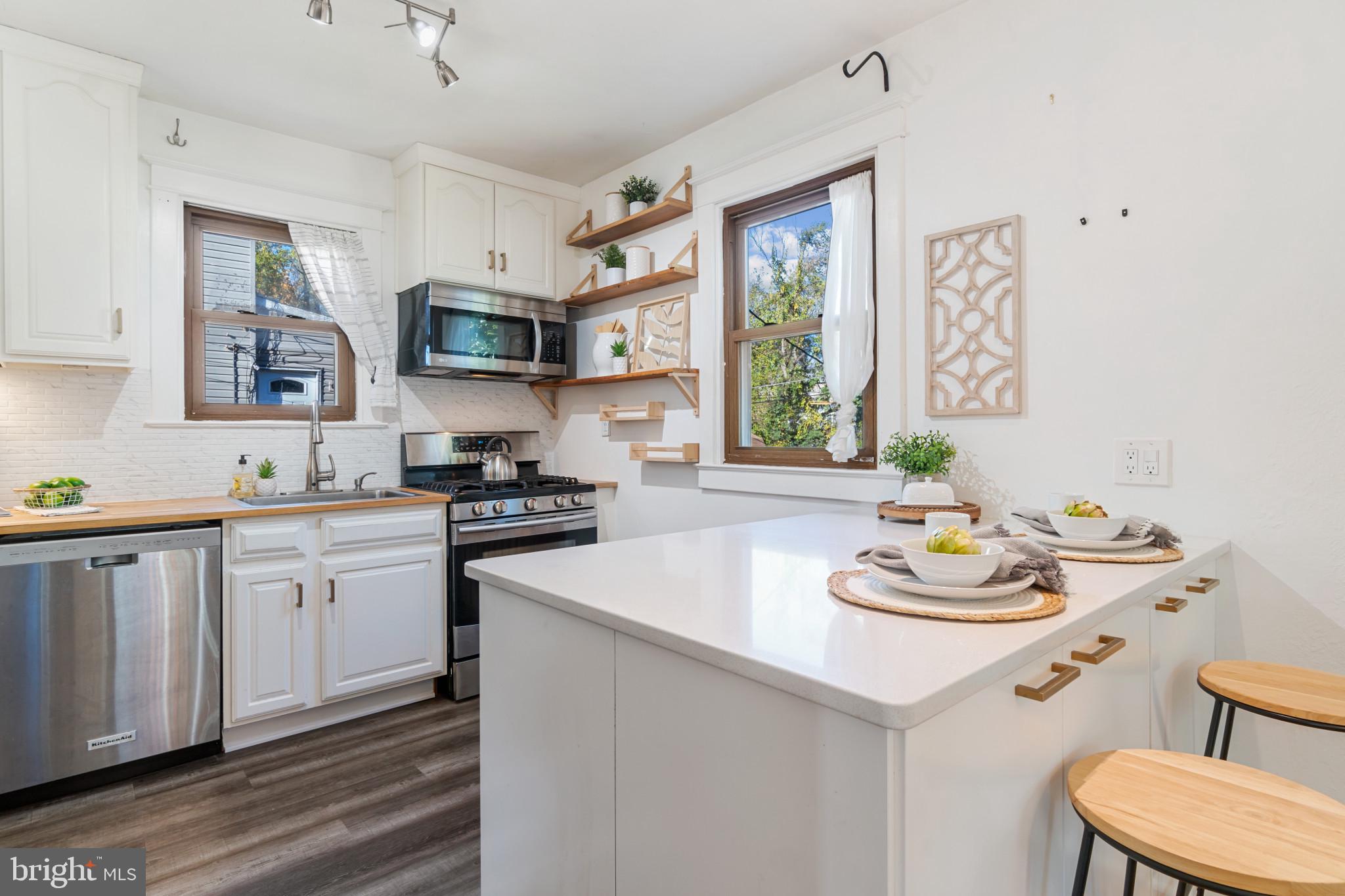 HALETHORPE HEIGHTS - Residential