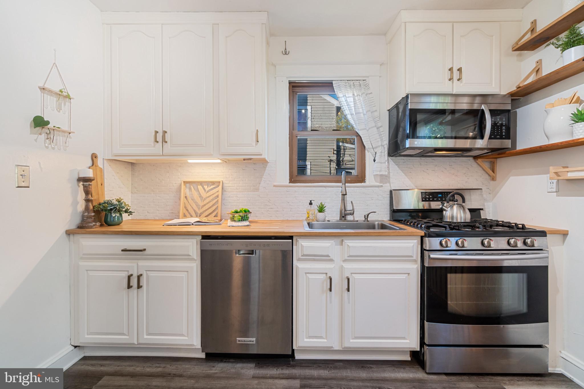 HALETHORPE HEIGHTS - Residential