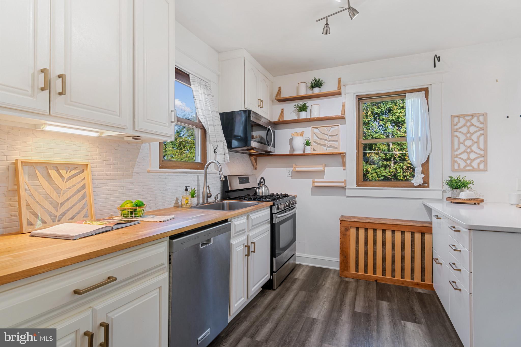 HALETHORPE HEIGHTS - Residential