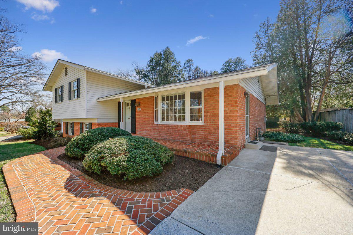 REGENCY ESTATES - Residential