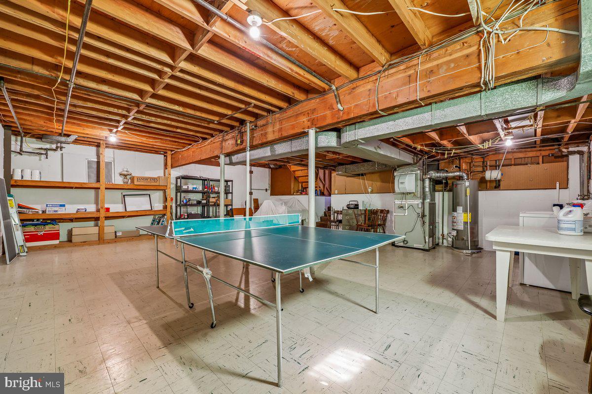 REGENCY ESTATES - Residential