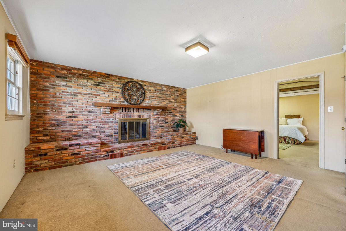 REGENCY ESTATES - Residential