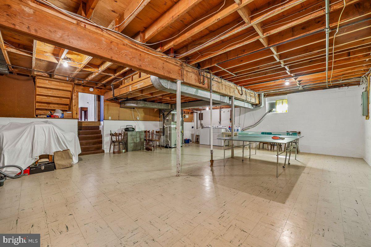 REGENCY ESTATES - Residential