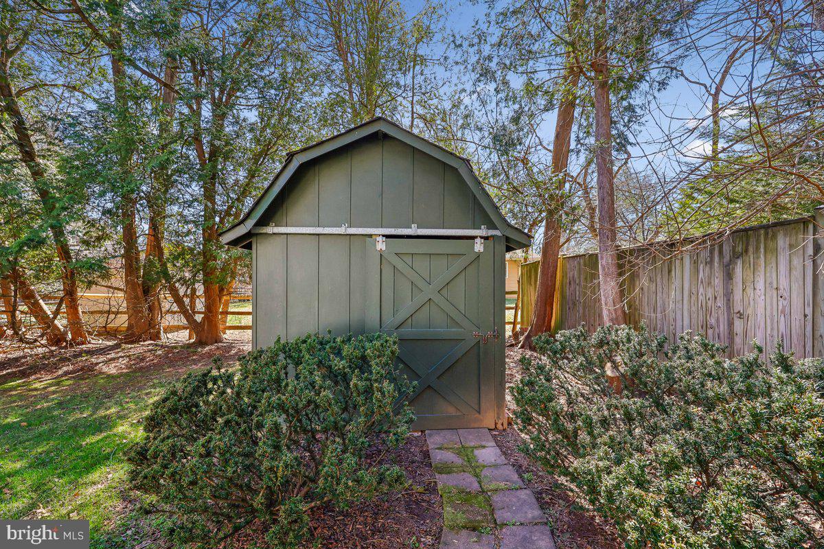 REGENCY ESTATES - Residential