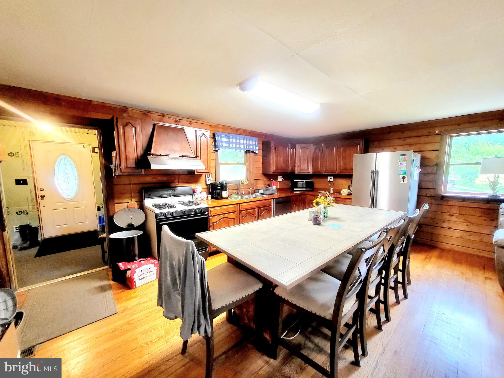 OAKLAND - Residential