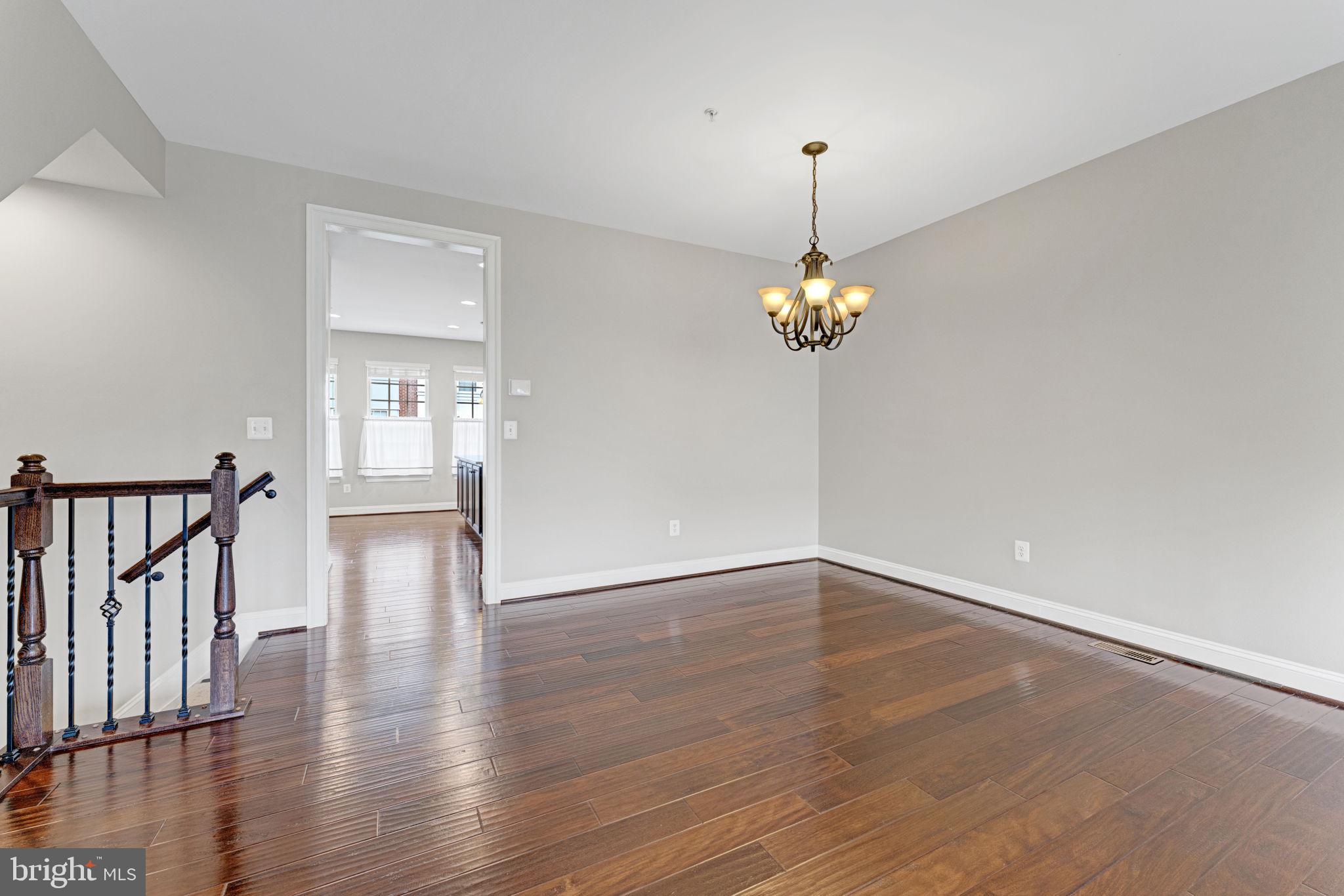 POTOMAC OVERLOOK CONDO - Residential