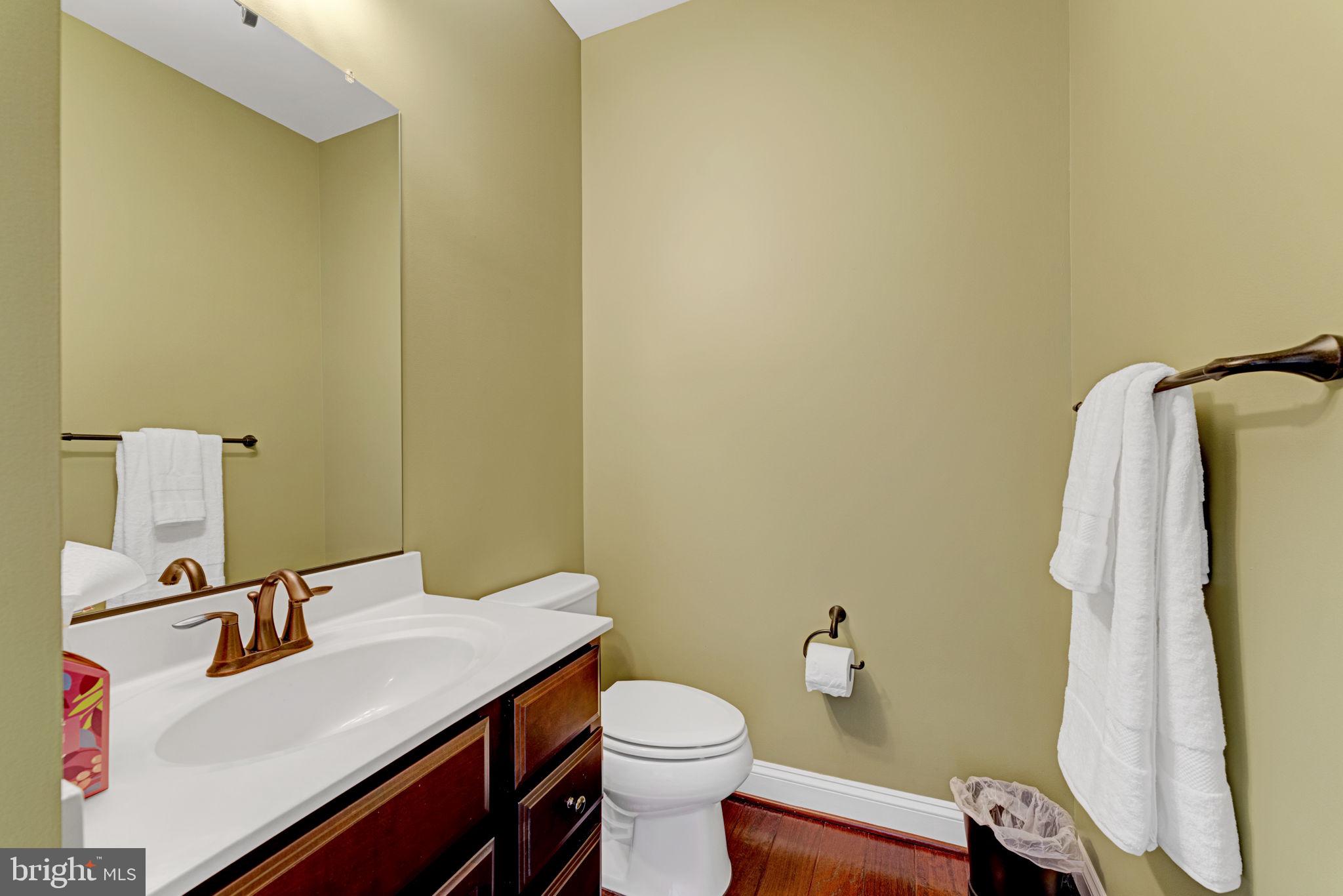 POTOMAC OVERLOOK CONDO - Residential