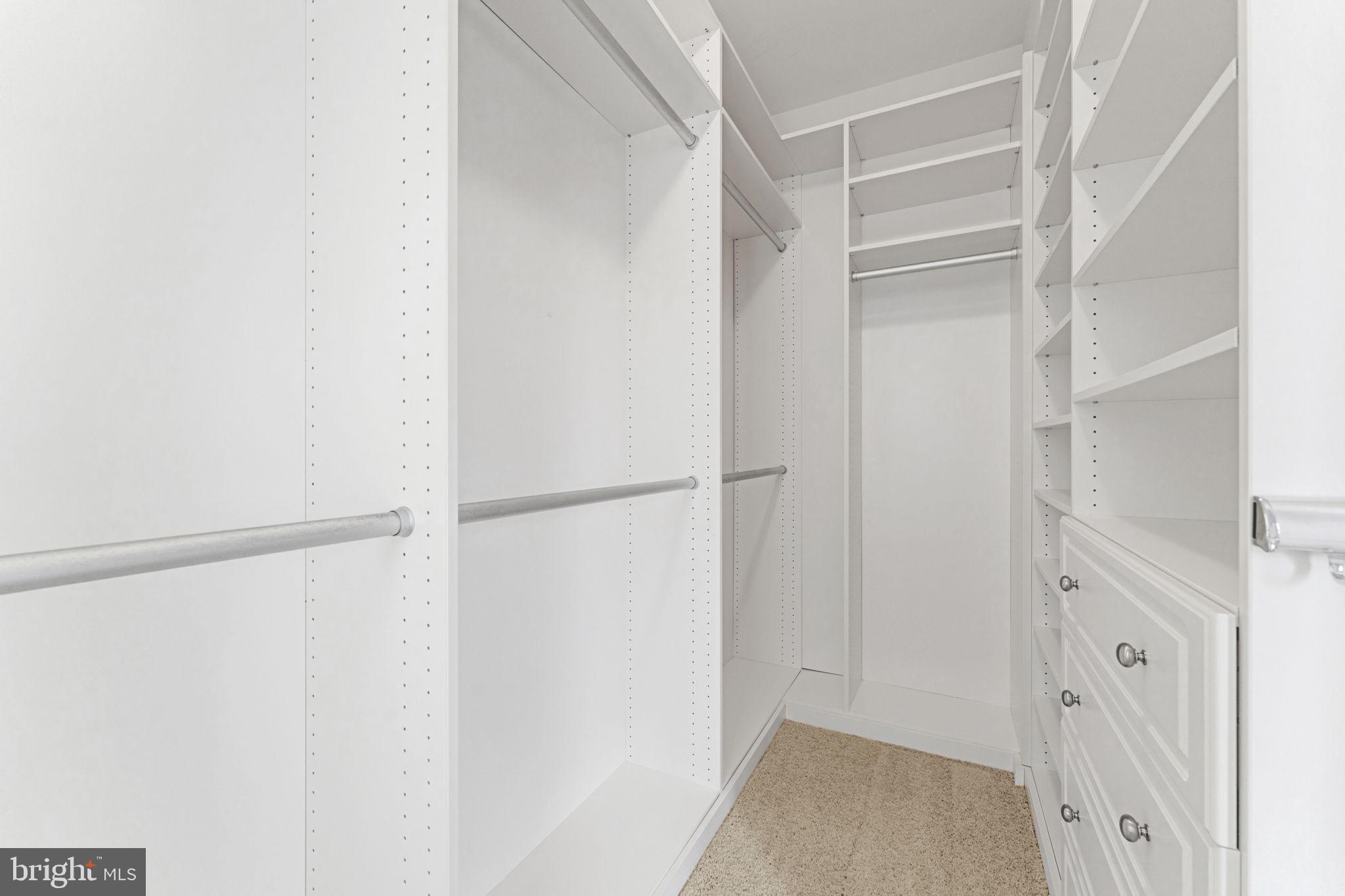 POTOMAC OVERLOOK CONDO - Residential