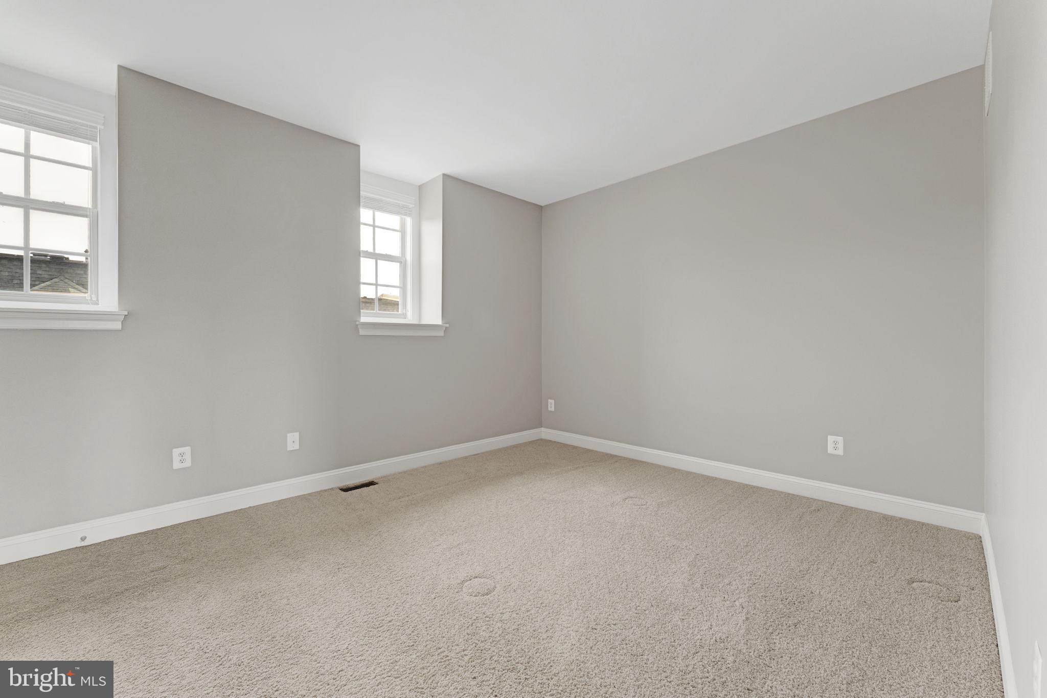 POTOMAC OVERLOOK CONDO - Residential