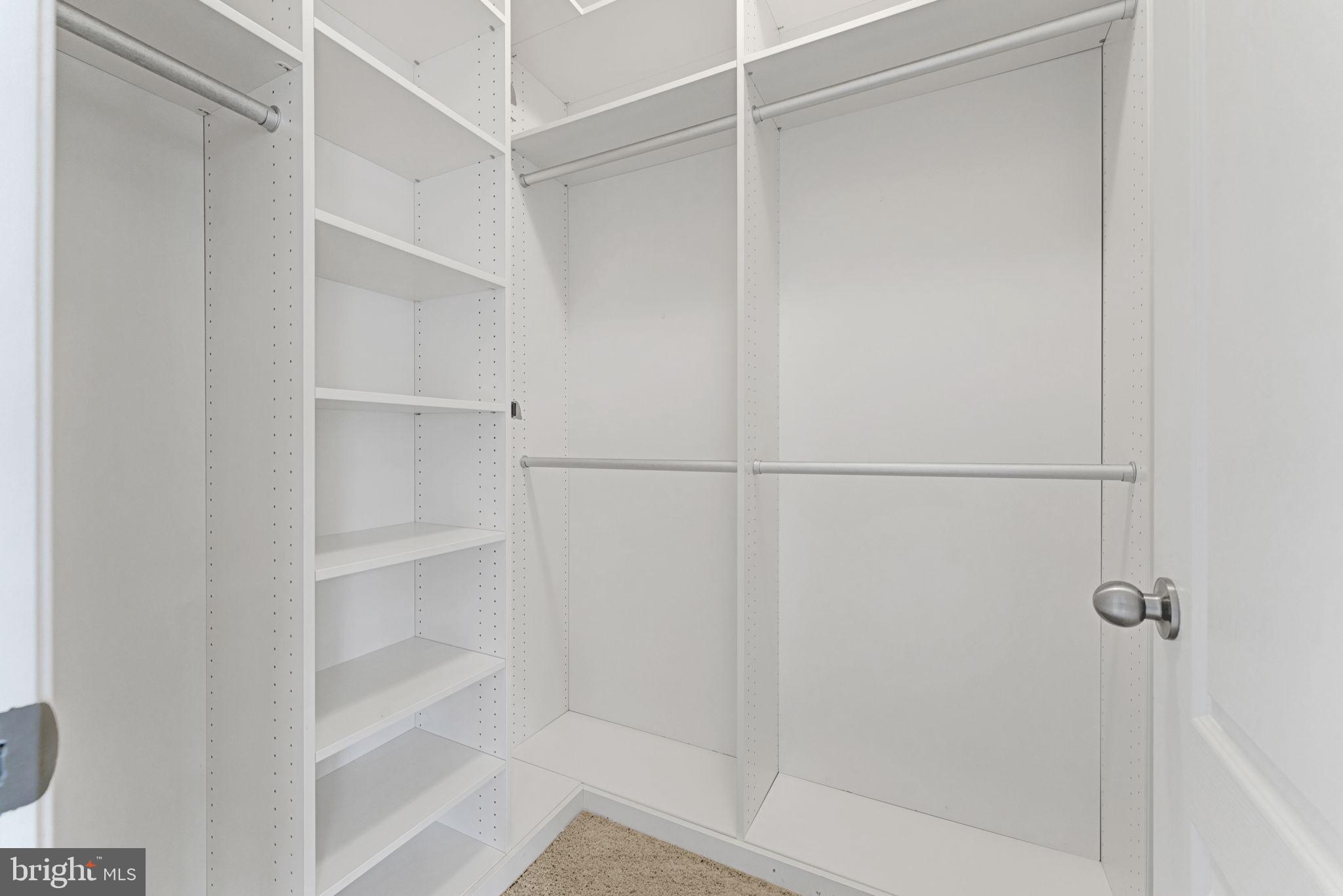 POTOMAC OVERLOOK CONDO - Residential