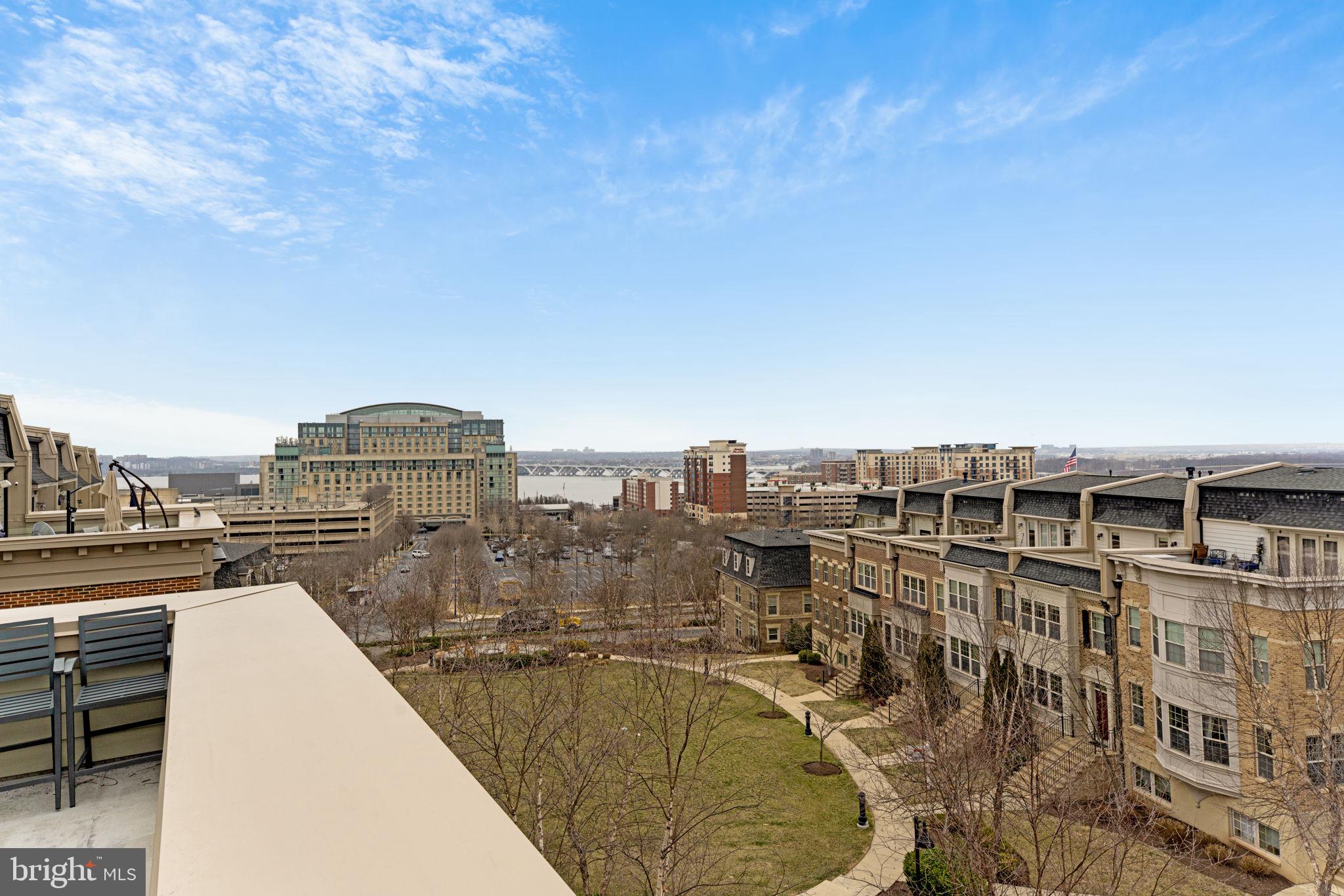 POTOMAC OVERLOOK CONDO - Residential