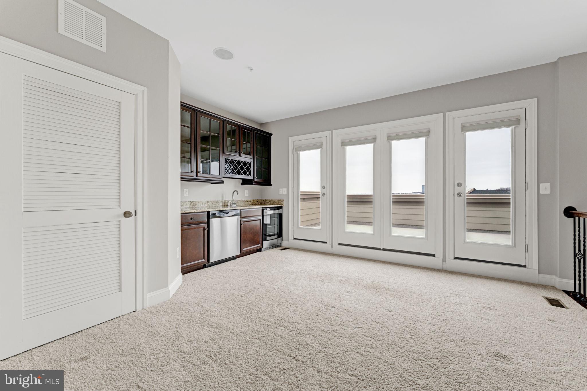 POTOMAC OVERLOOK CONDO - Residential