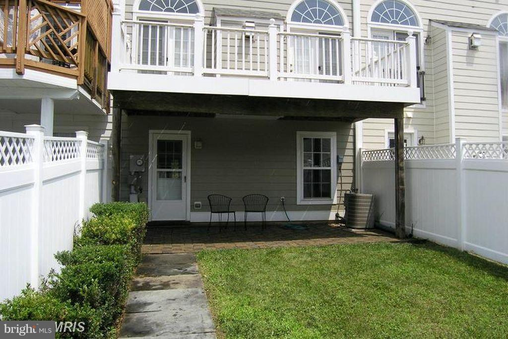 VILLAGES OF URBANA - Residential Lease