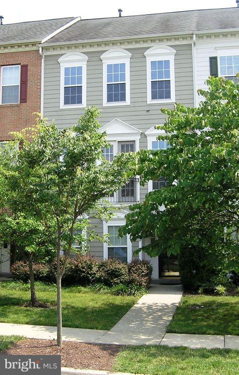 VILLAGES OF URBANA - Residential Lease